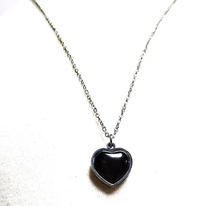 Colgante Corazón de Ónix con Cadena de Acero