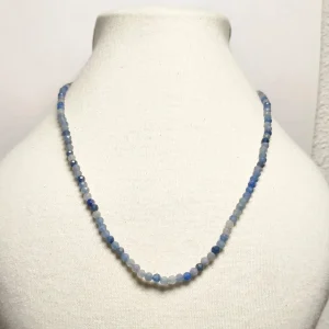 Gargantilla de Cianita Azul