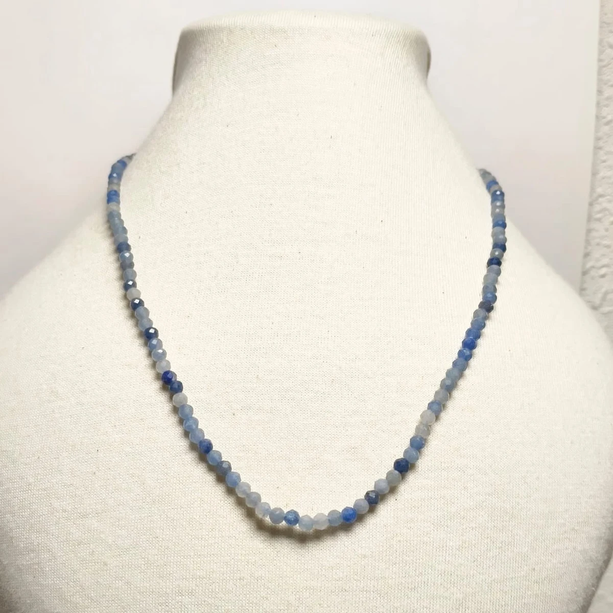 Gargantilla de Cianita Azul Gargantilla de Cianita Azul